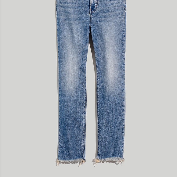 Madewell Petite Perfect Vintage Jean in Ainsworth Wash - Picture 4 of 6